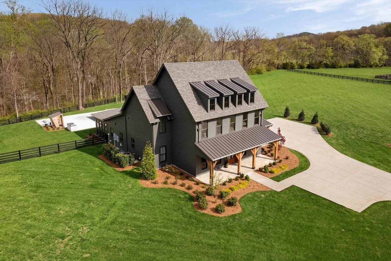 https://bt-photos.global.ssl.fastly.net/nashville/1280_boomver_1_RTC3167781-1.jpg