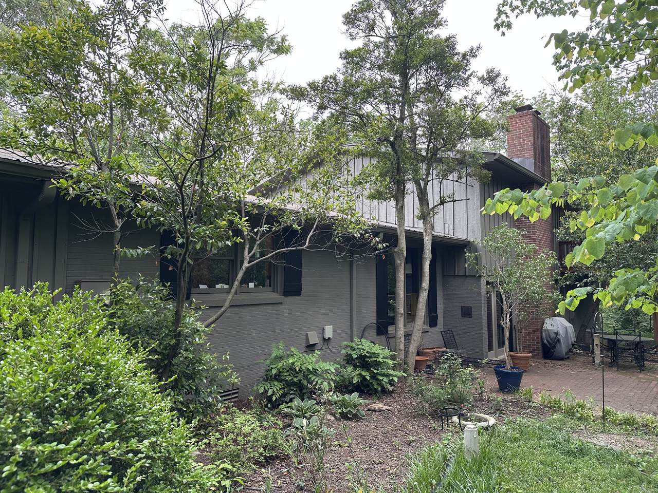 https://bt-photos.global.ssl.fastly.net/nashville/1280_boomver_1_RTC3168013-1.jpg
