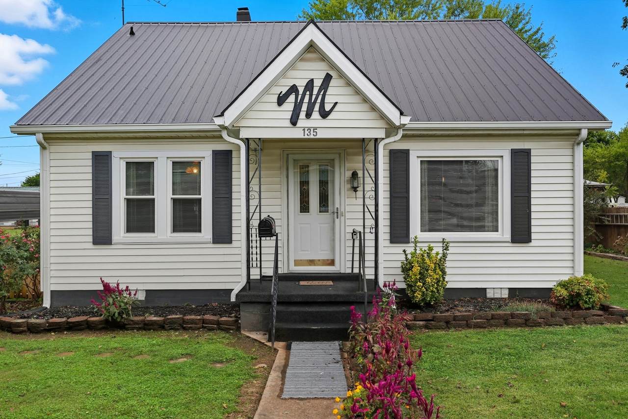 135 Main St - Photo 1