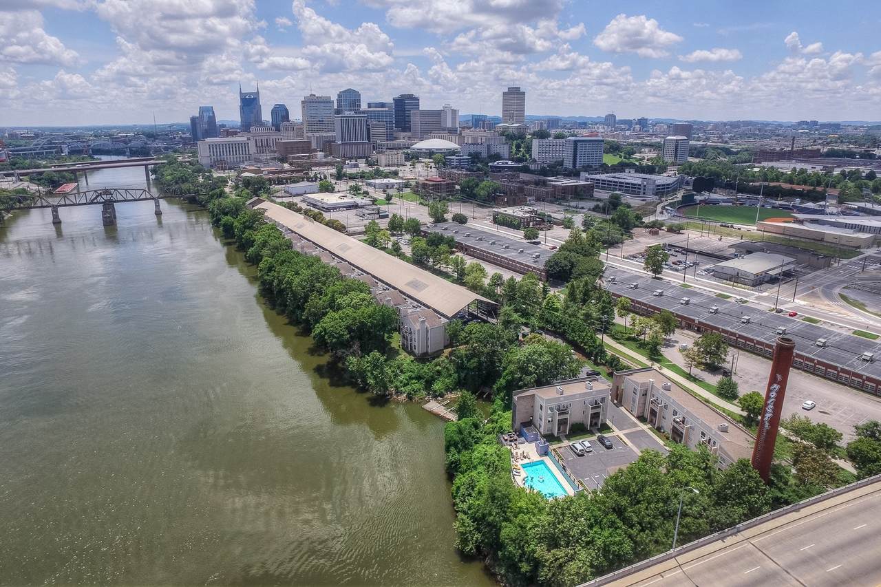 https://bt-photos.global.ssl.fastly.net/nashville/1280_boomver_1_RTC3168167-1.jpg