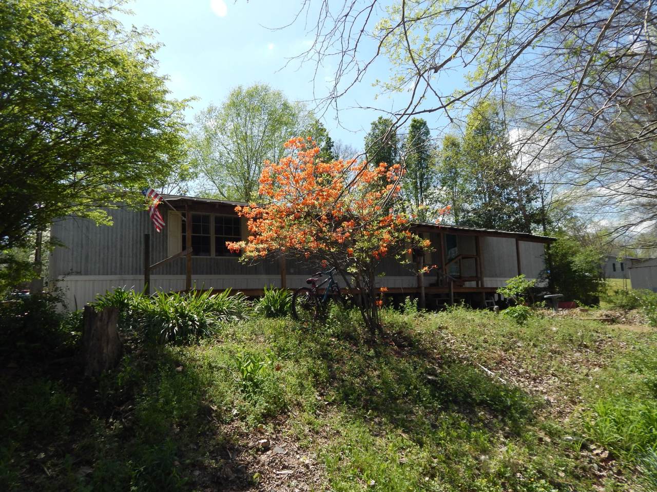 999 Kilburn Hollow Rd - Photo 1