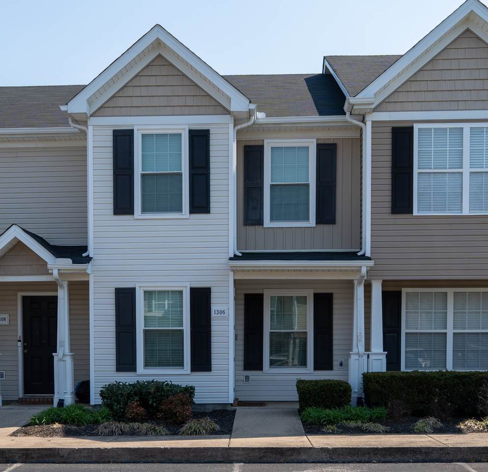 1306 Tweedle Ct - Photo 1