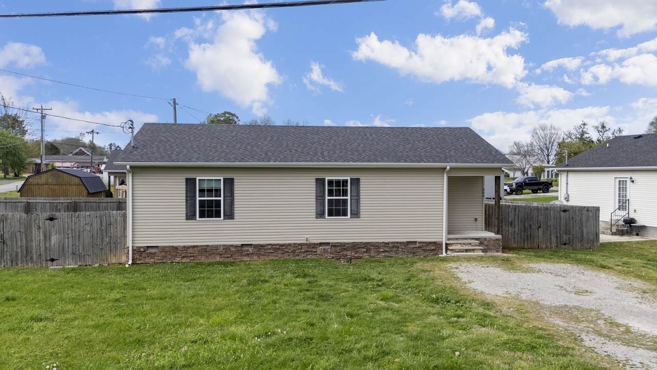 406 Cherry St - Photo 1