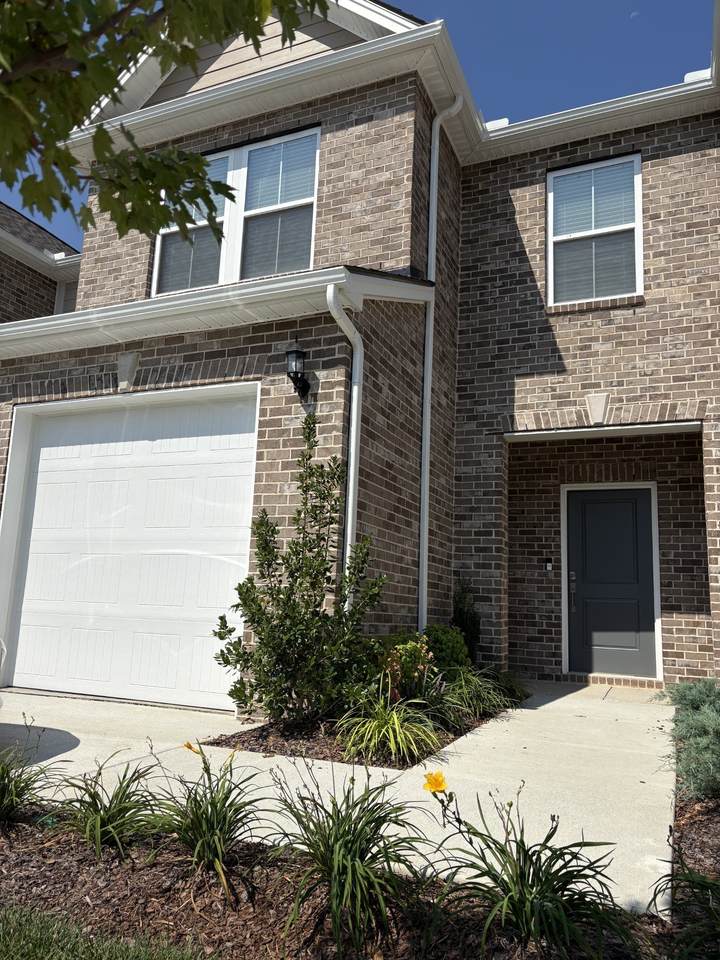 7144 Mapleside Ln - Photo 1