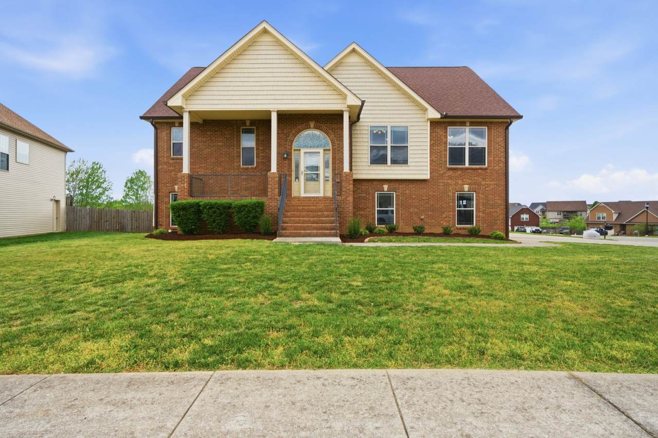 1700 Winterhaven Ct - Photo 1