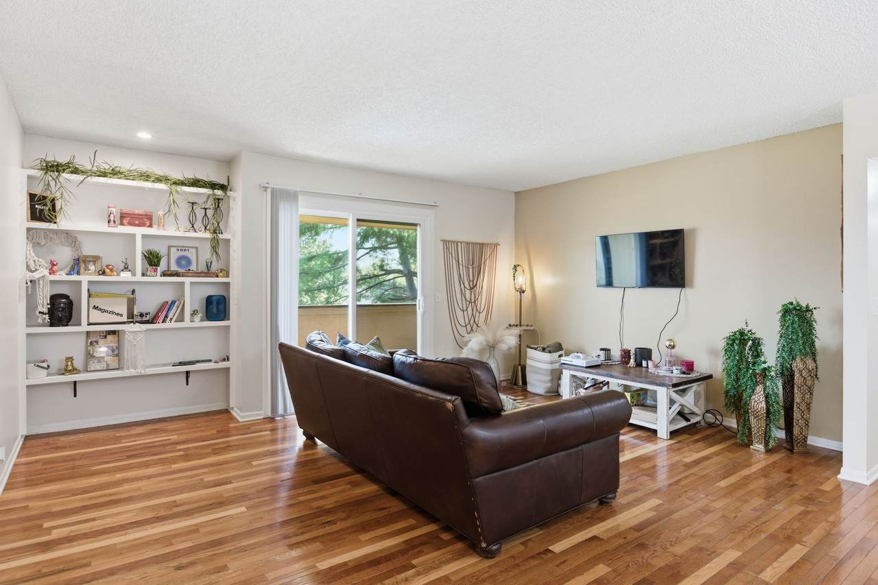 515 Basswood Ave - Photo 1