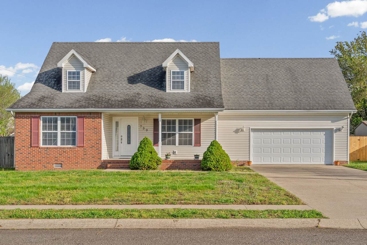 739 Claw Ct - Photo 1