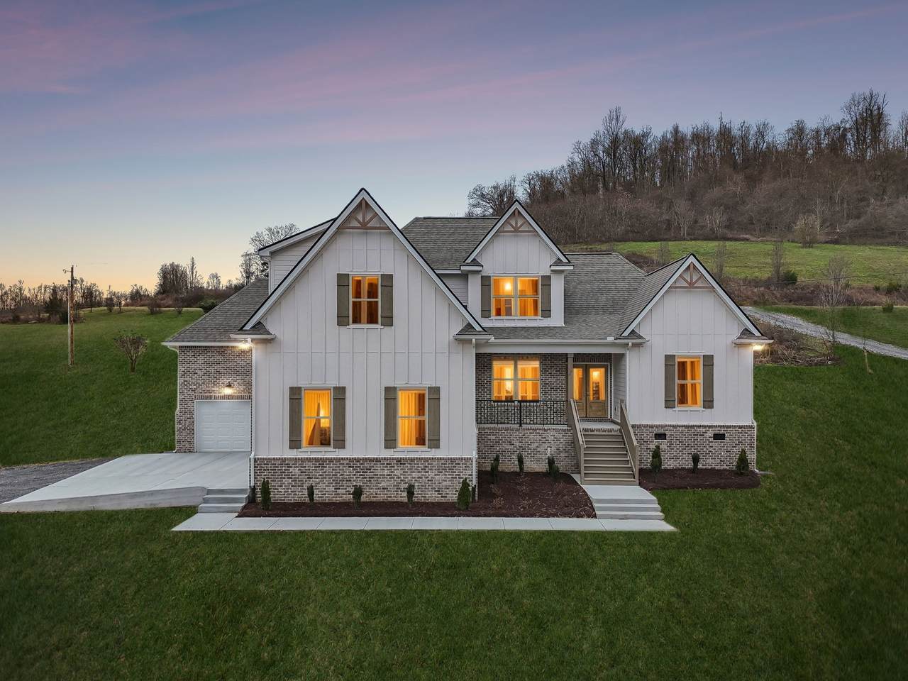 1561 Opossum Paw Rd - Photo 1