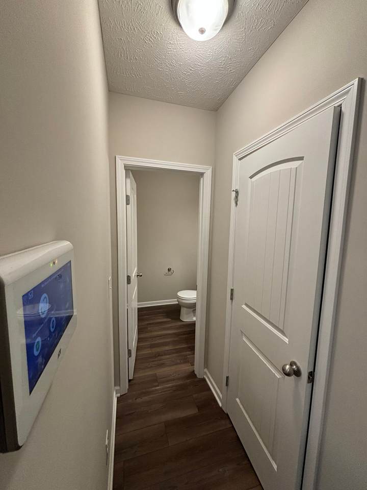 https://bt-photos.global.ssl.fastly.net/nashville/1280_boomver_1_RTC3169050-1.jpg