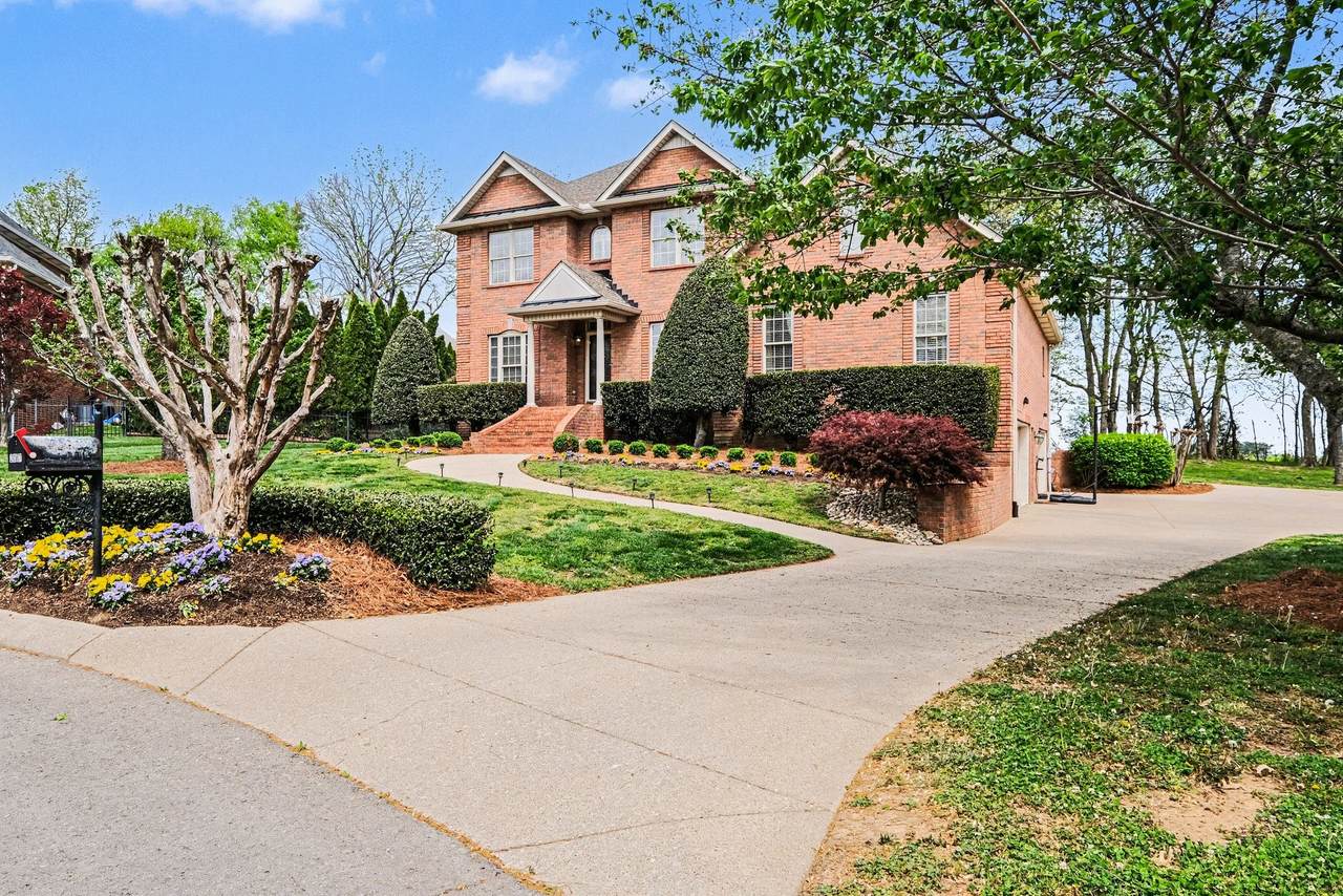 https://bt-photos.global.ssl.fastly.net/nashville/1280_boomver_1_RTC3169088-1.jpg