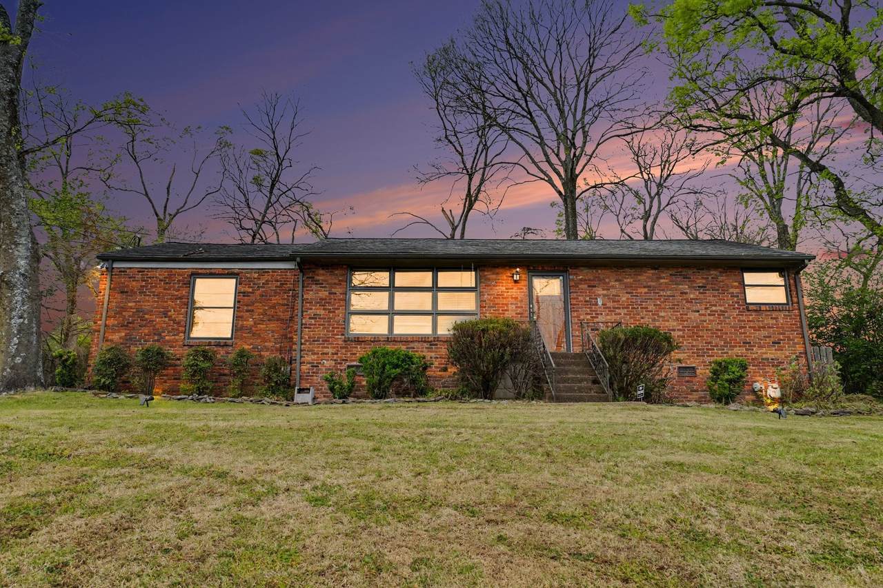 640 Hogan Rd - Photo 1