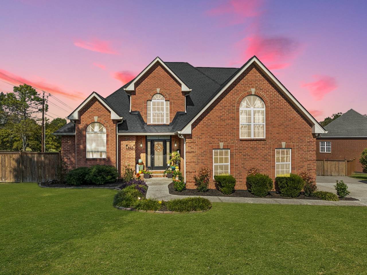 401 Plantation Blvd - Photo 1