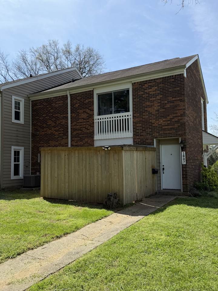 1807 Granville Rd - Photo 1