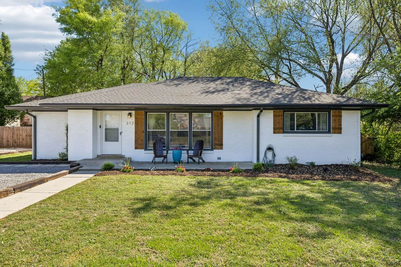 212 E Clark Blvd - Photo 1
