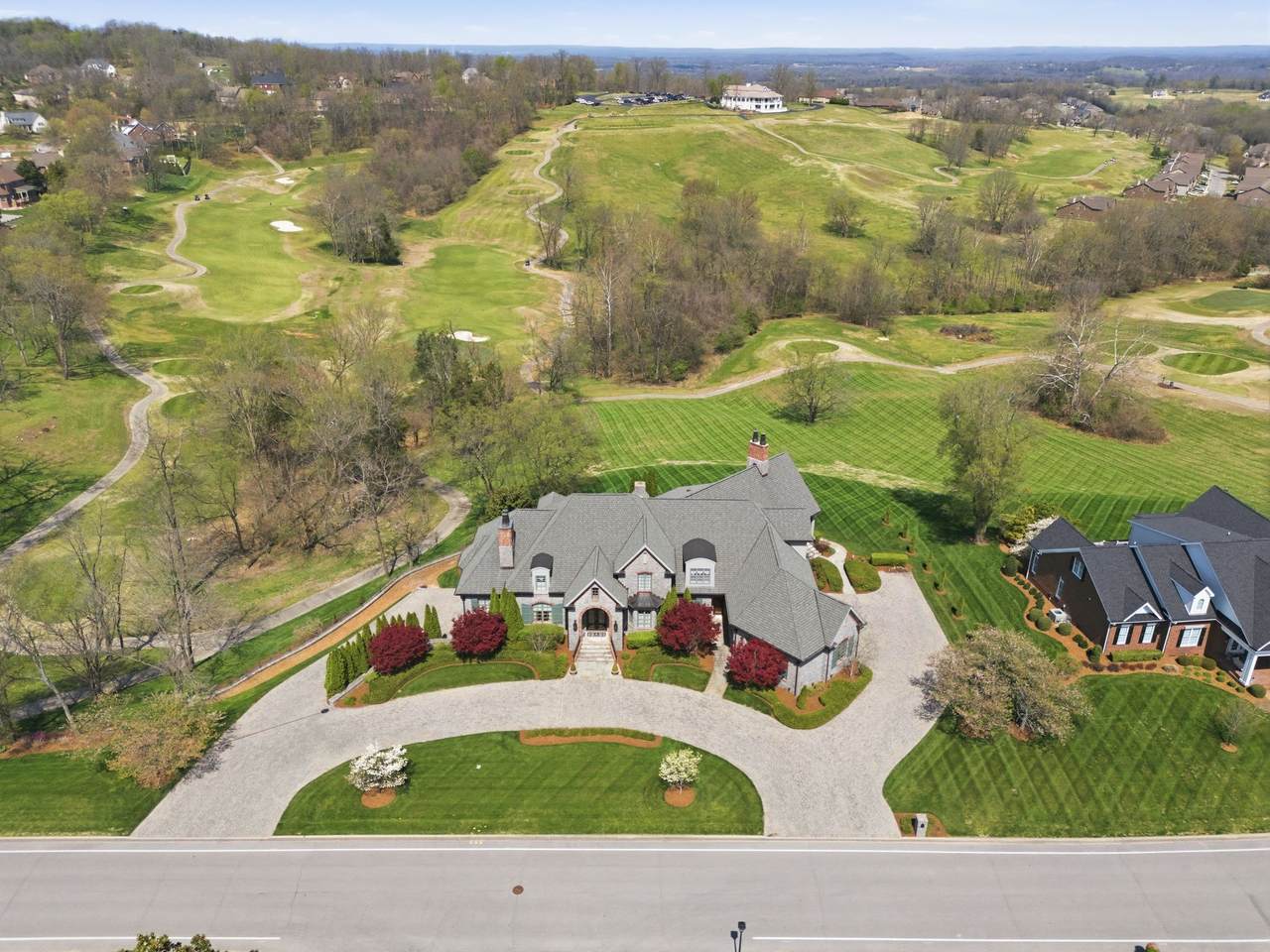 517 Ridgecrest Ln - Photo 1