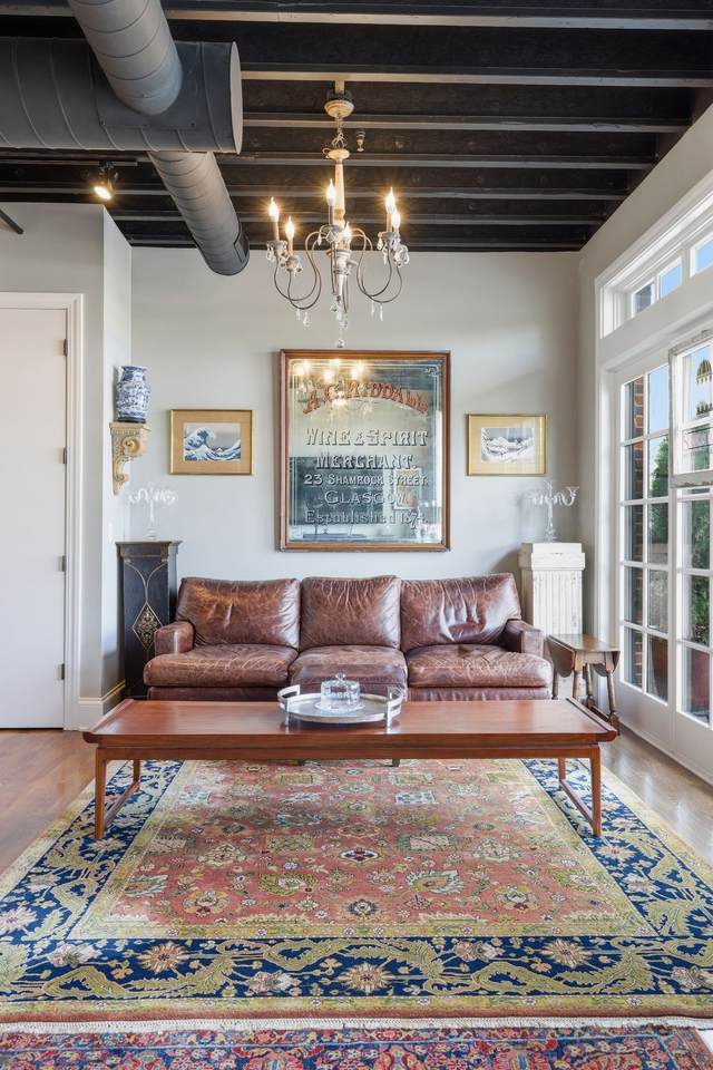https://bt-photos.global.ssl.fastly.net/nashville/1280_boomver_1_RTC3169586-1.jpg