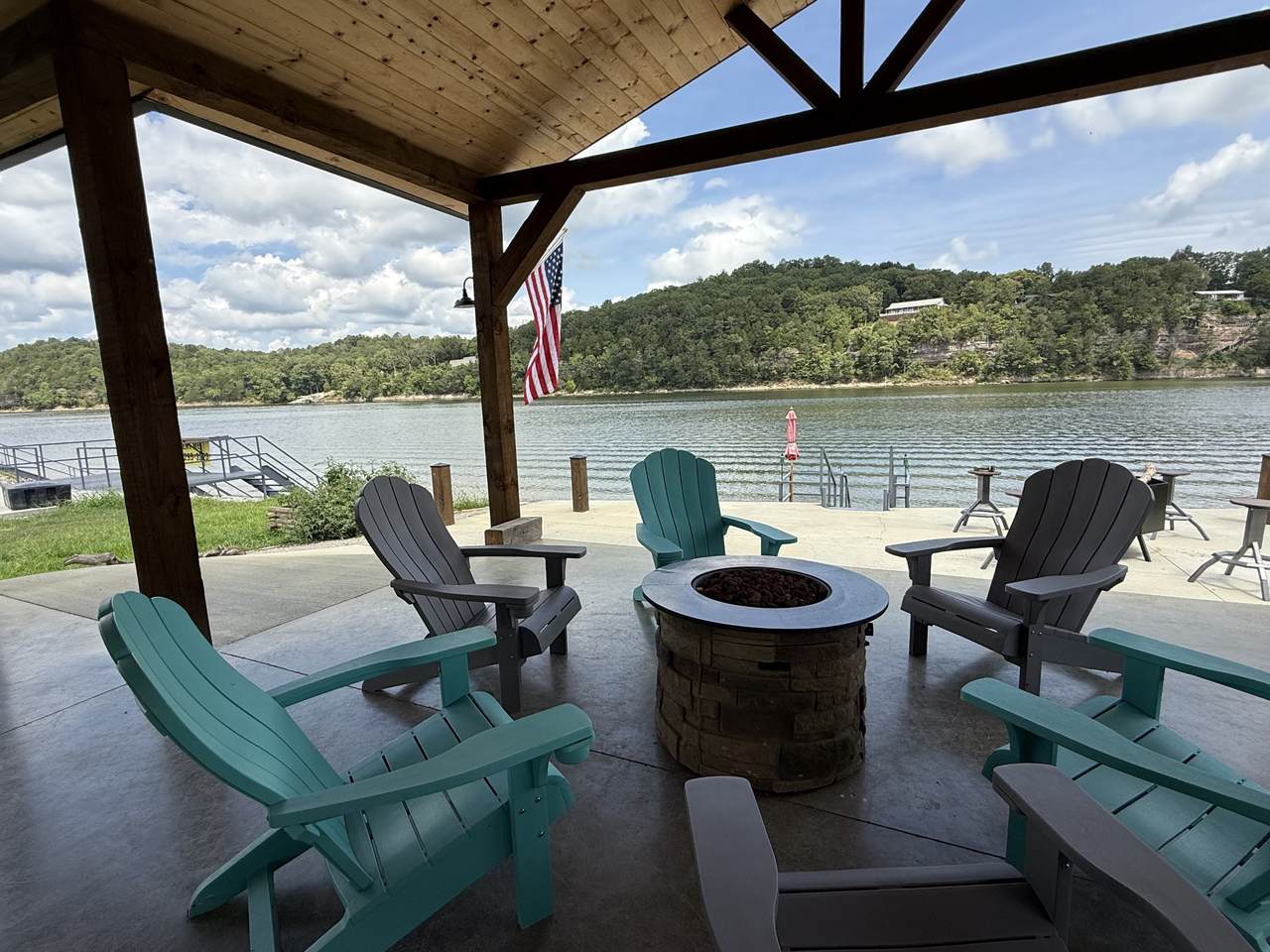 188 S River Front Dr - Photo 1
