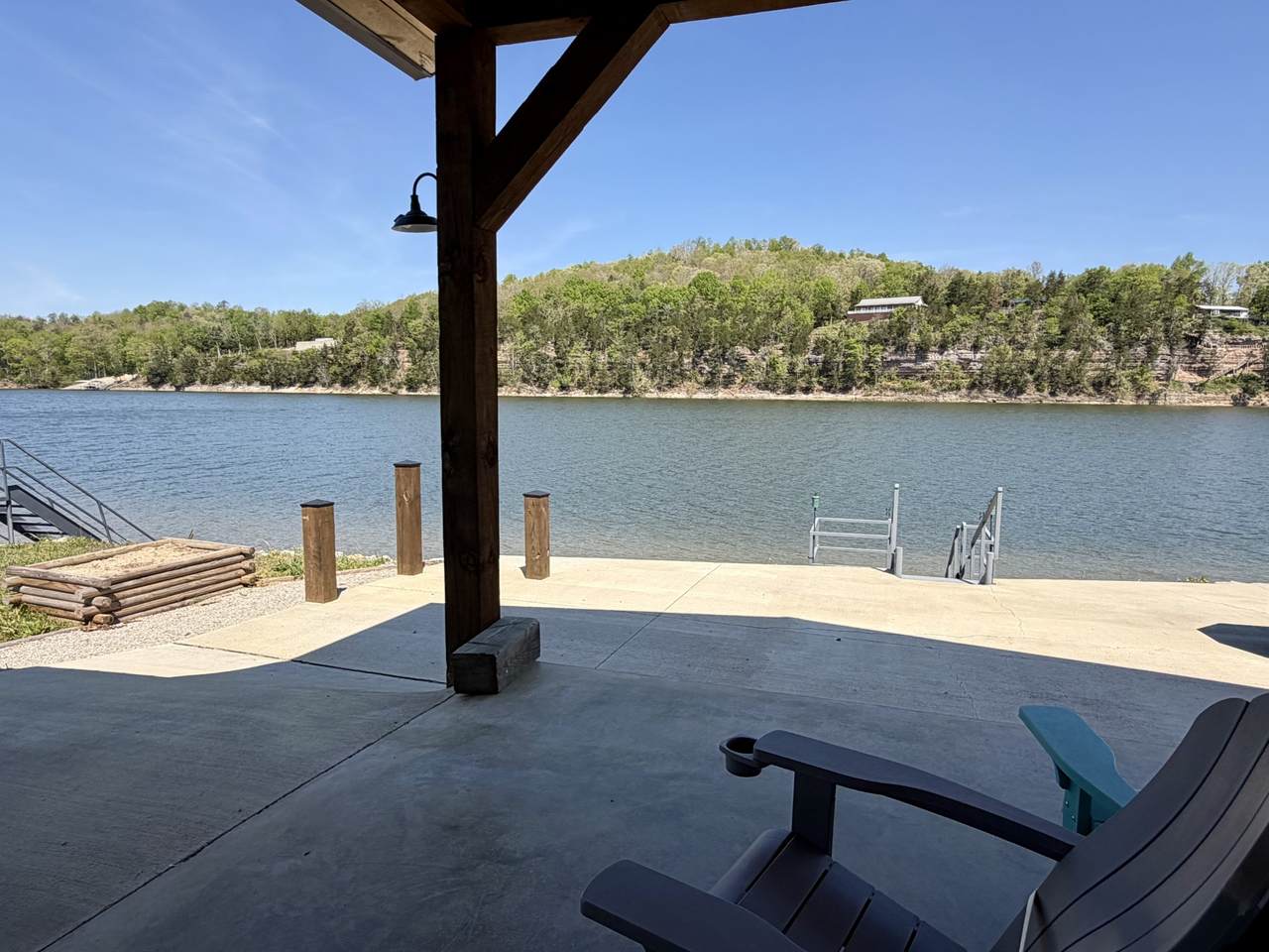 https://bt-photos.global.ssl.fastly.net/nashville/1280_boomver_1_RTC3169660-1.jpg
