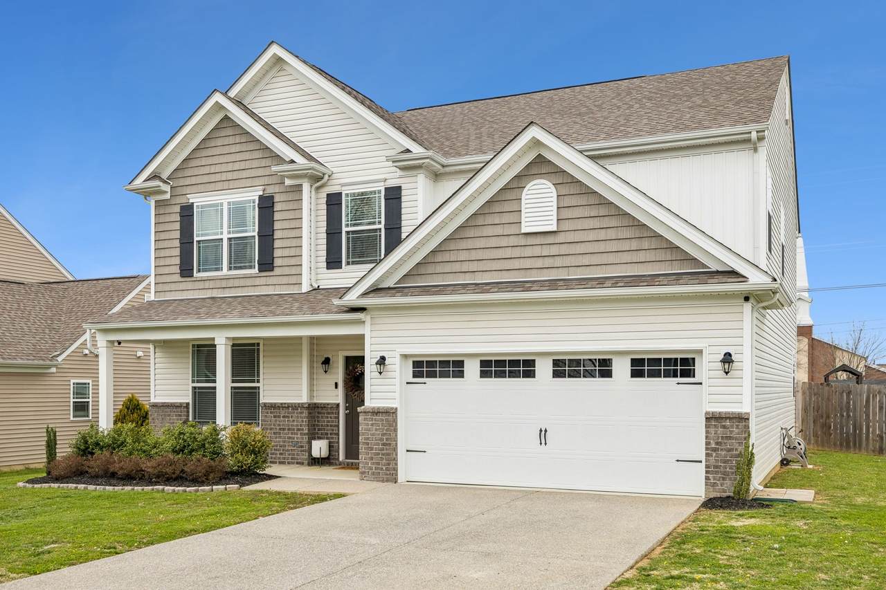 1004 Vanguard Dr - Photo 1