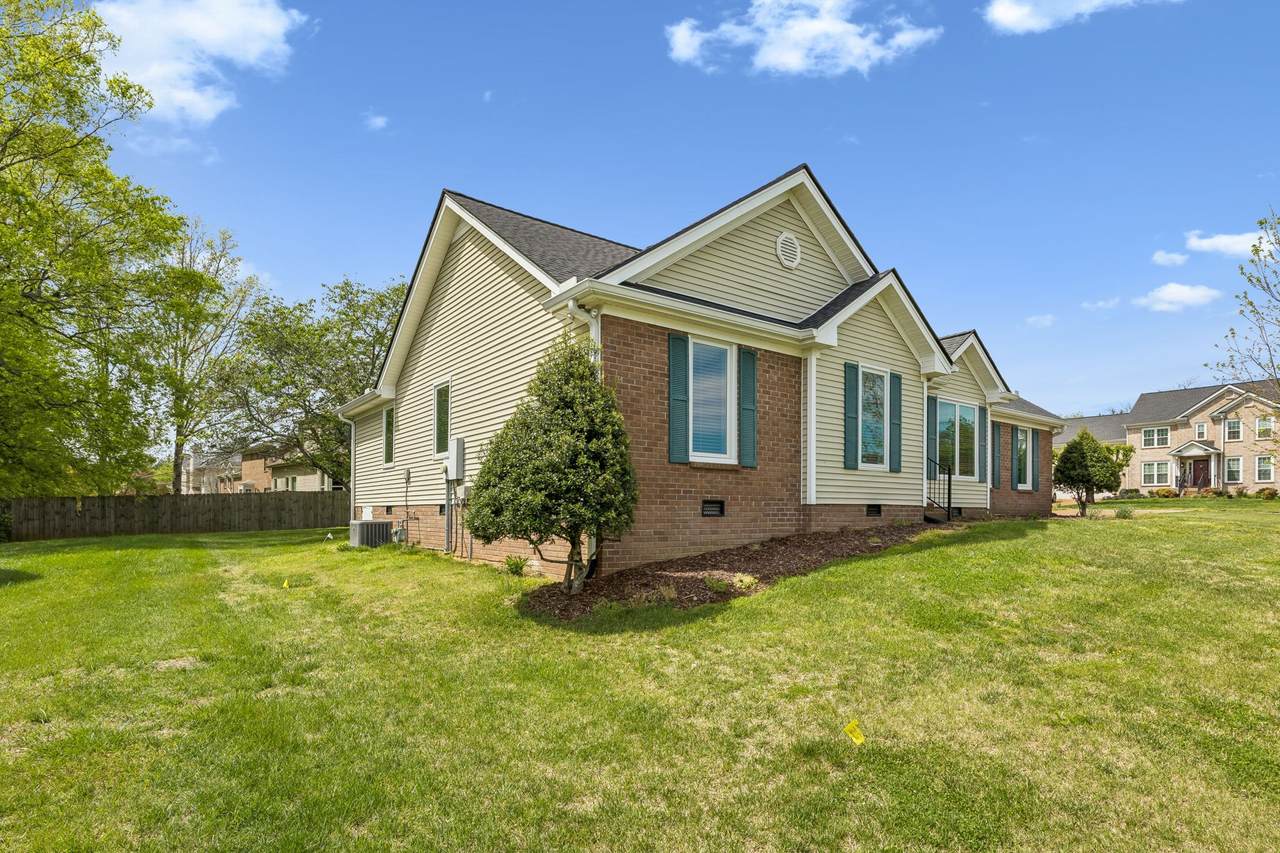 https://bt-photos.global.ssl.fastly.net/nashville/1280_boomver_1_RTC3169780-1.jpg