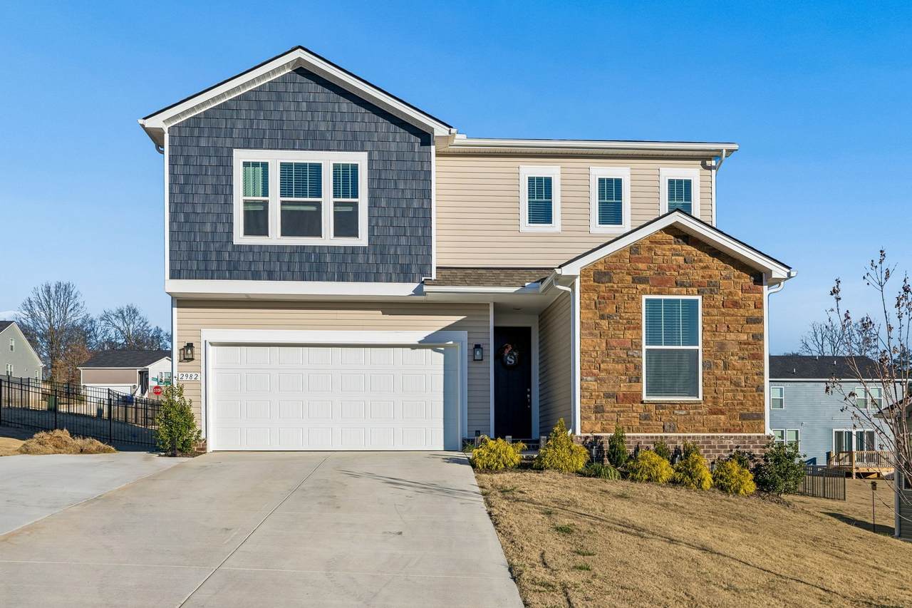 2982 Windstone Trl - Photo 1