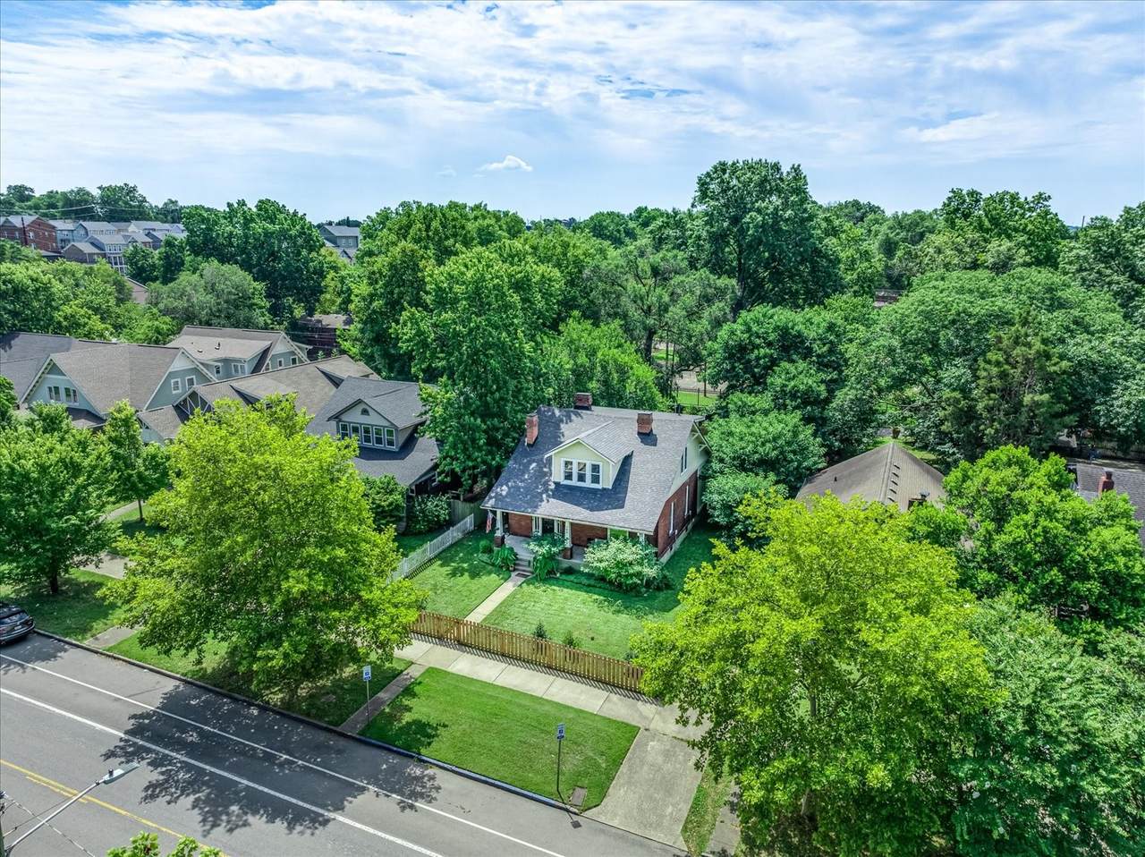 708 Shelby Ave - Photo 1