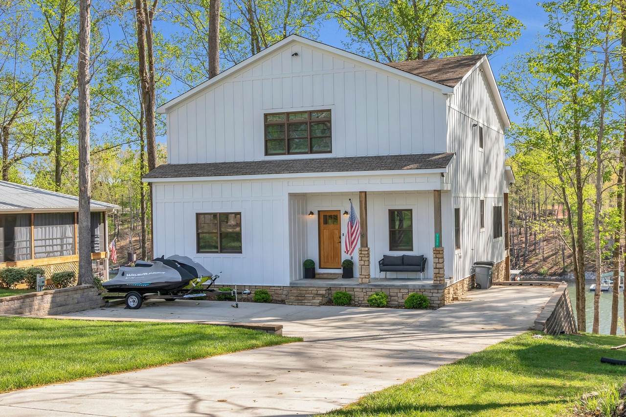1376 Old Mansford Rd - Photo 1