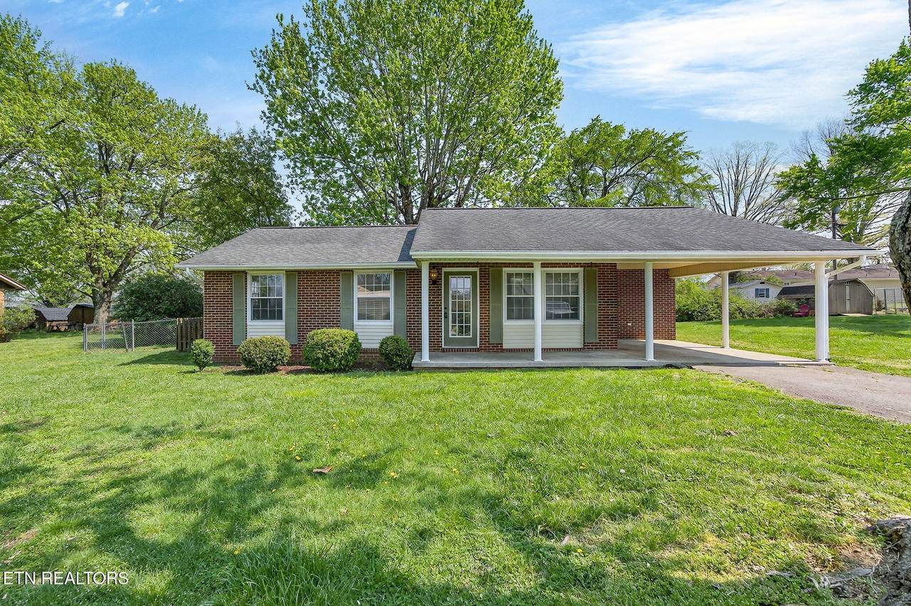 73 Benwick Drive - Photo 1