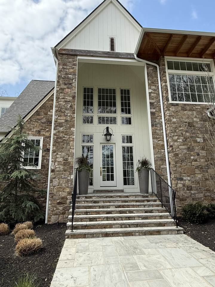 https://bt-photos.global.ssl.fastly.net/nashville/1280_boomver_1_RTC3170218-1.jpg