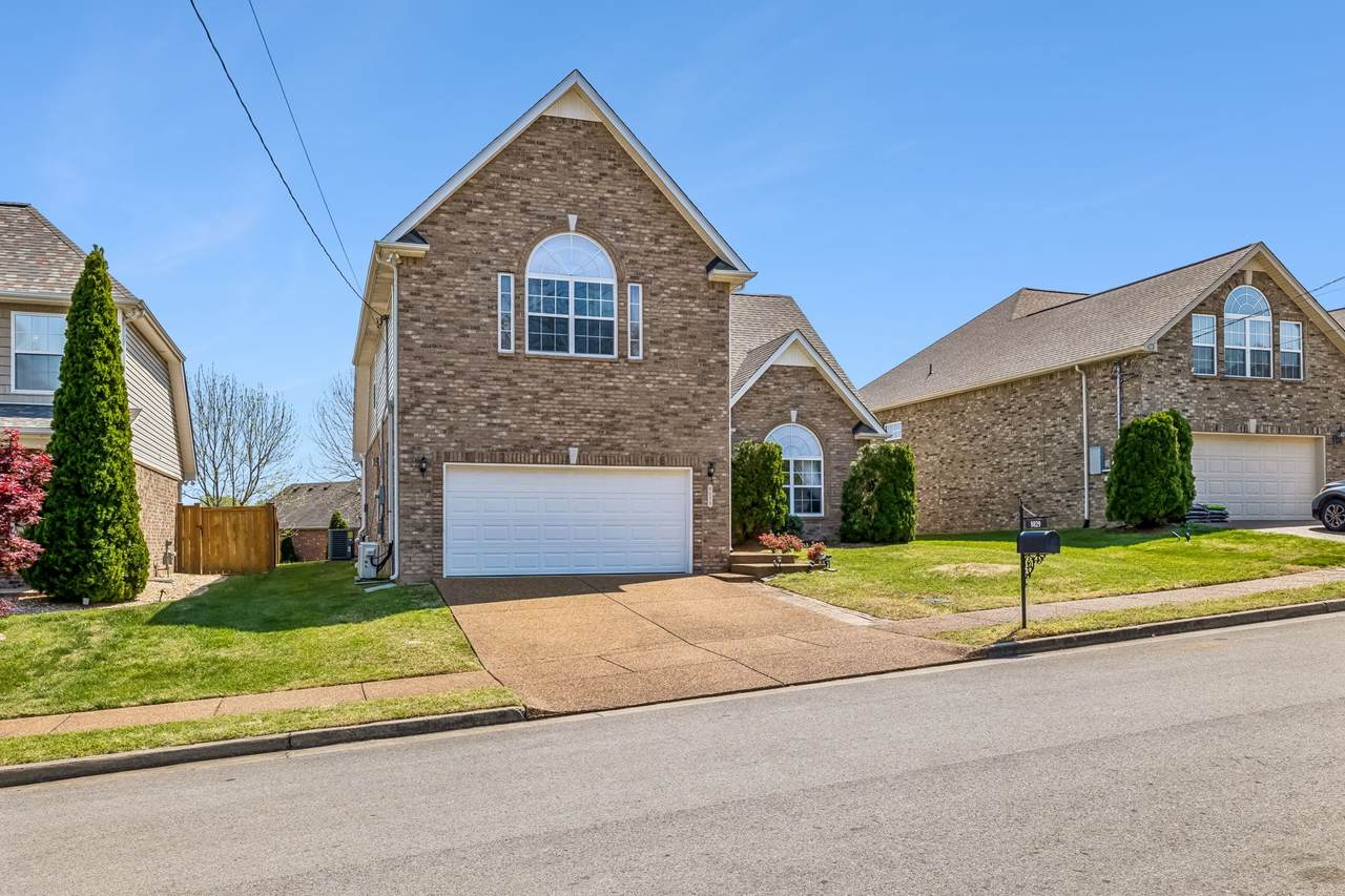https://bt-photos.global.ssl.fastly.net/nashville/1280_boomver_1_RTC3170223-1.jpg