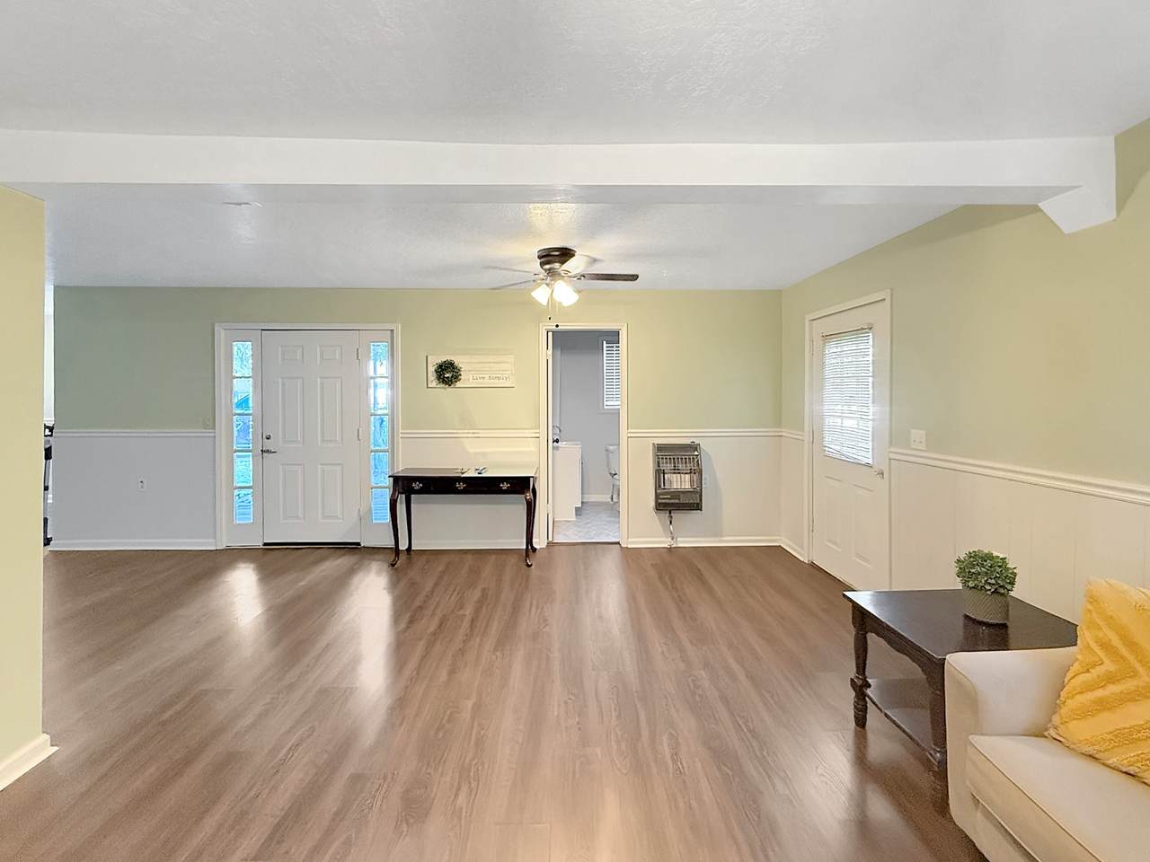 211 Meridian Dr - Photo 1