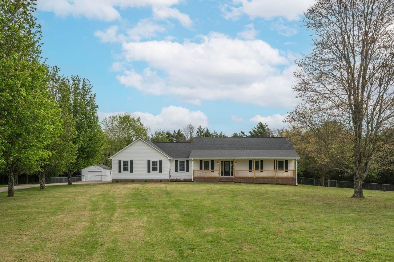 1419 Zack Way - Photo 1