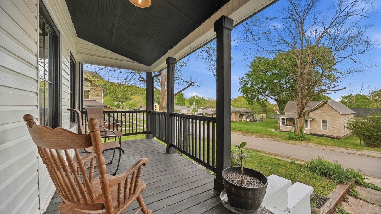 https://bt-photos.global.ssl.fastly.net/nashville/1280_boomver_1_RTC3170527-1.jpg