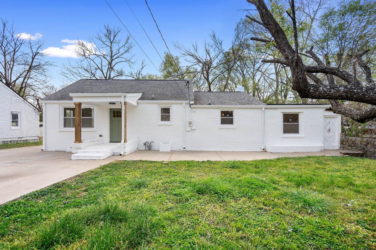 1008 Virginia Ave - Photo 1