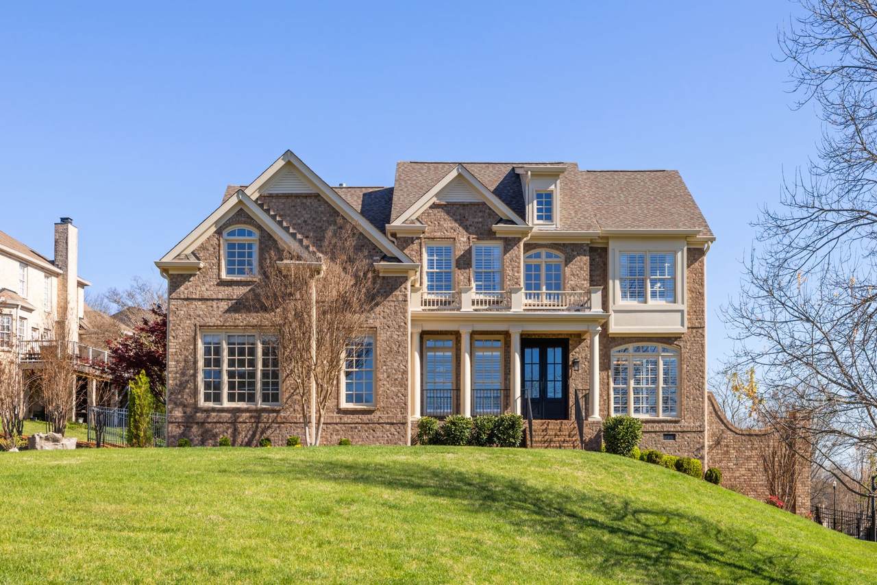 4 Winged Foot Pl - Photo 1