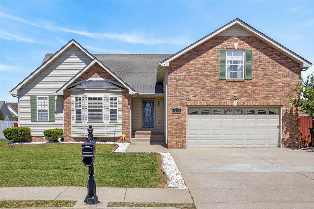 1005 Glenhurst Way - Photo 1
