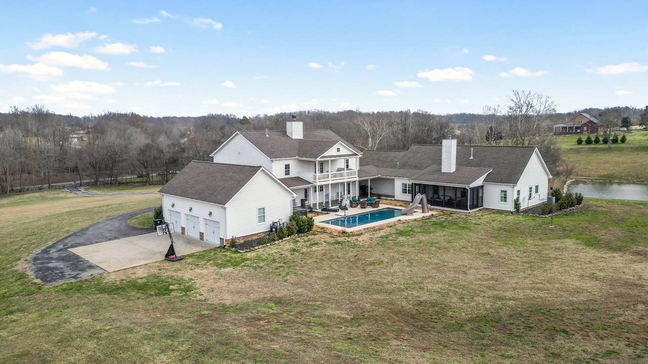 1103 Rogues Fork Rd - Photo 1