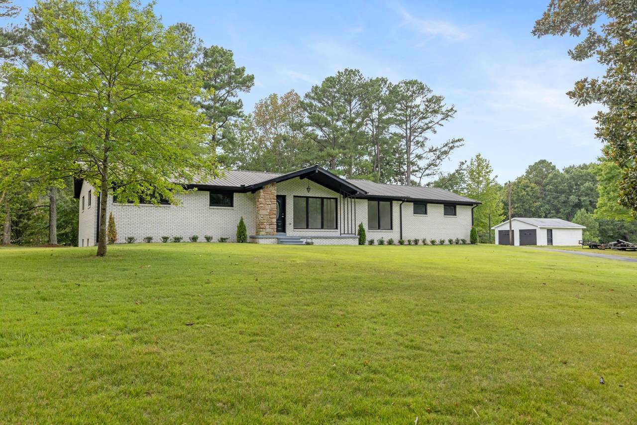 2809 Country Club Dr - Photo 1