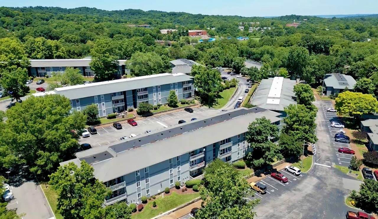 https://bt-photos.global.ssl.fastly.net/nashville/1280_boomver_1_RTC3170747-1.jpg