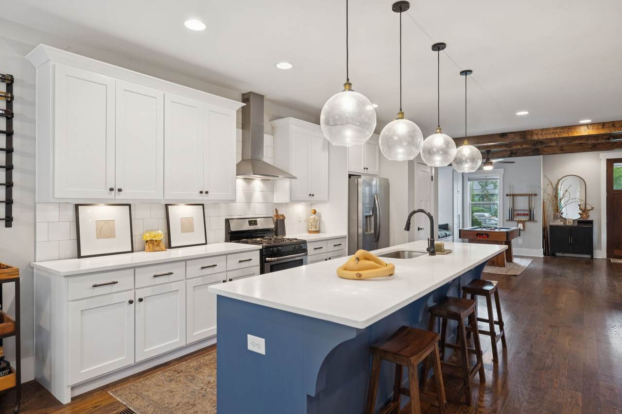 2308A Scott Ave - Photo 1
