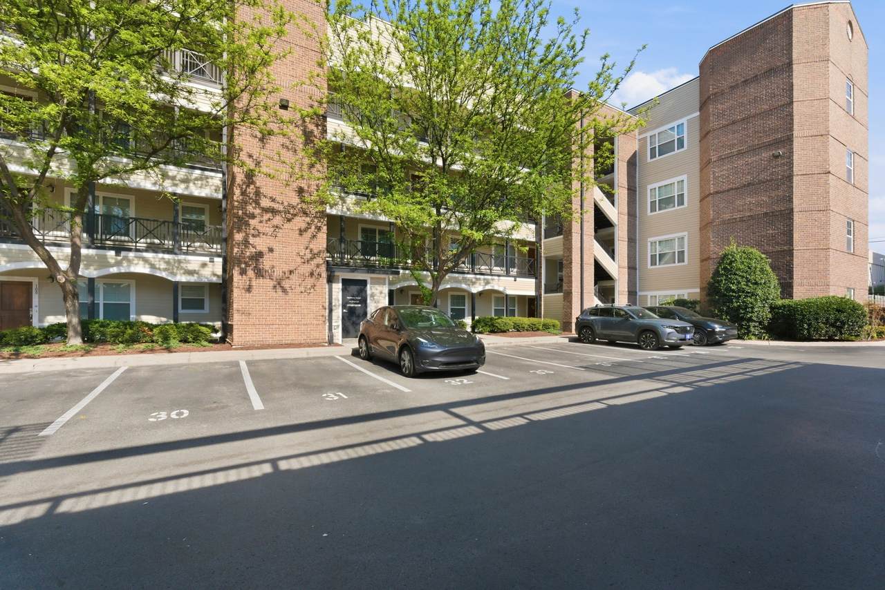303 Criddle St - Photo 1