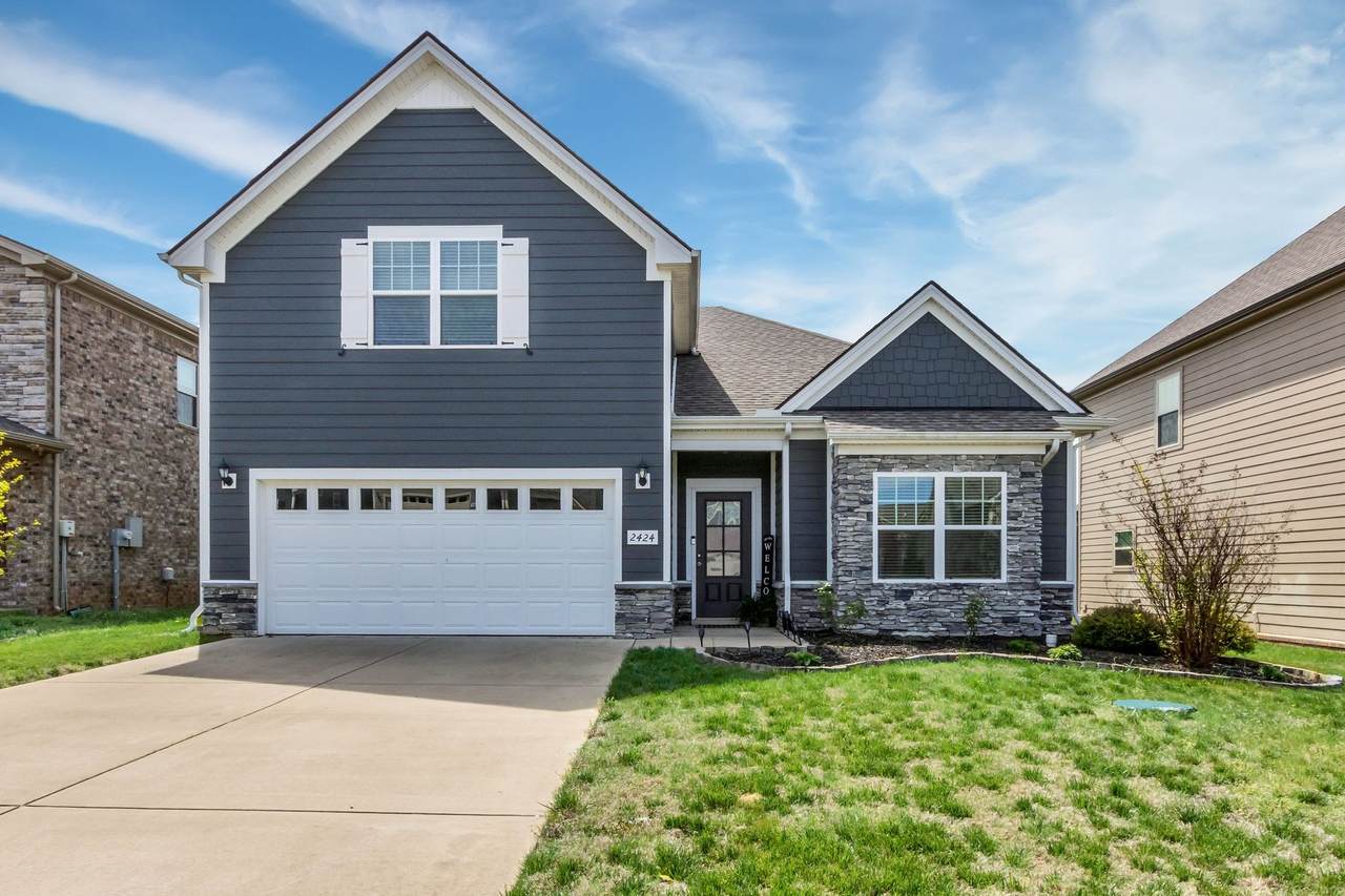 2424 Hollis Dr - Photo 1
