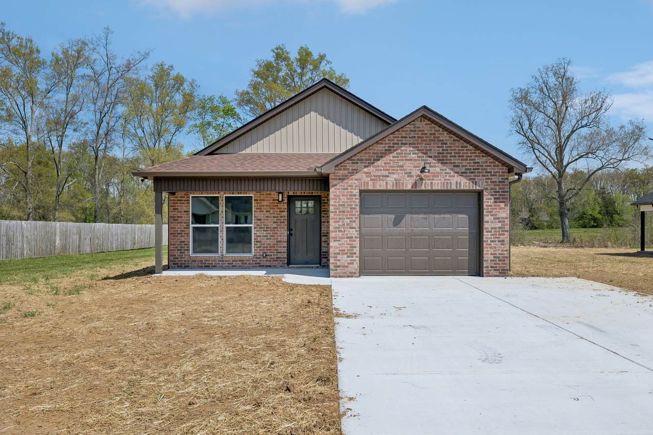 242 Green Meadow Dr - Photo 1