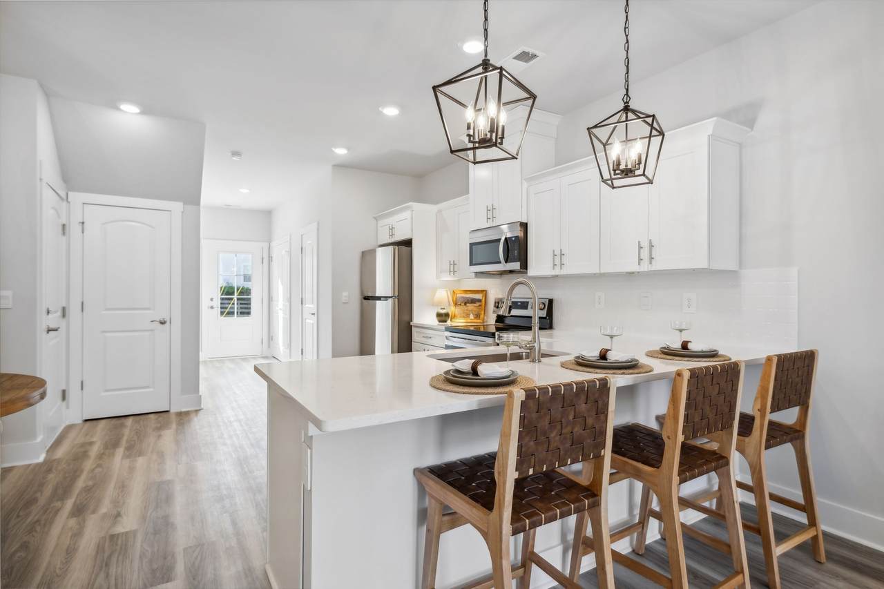 533 Tulip Springs Rd - Photo 1