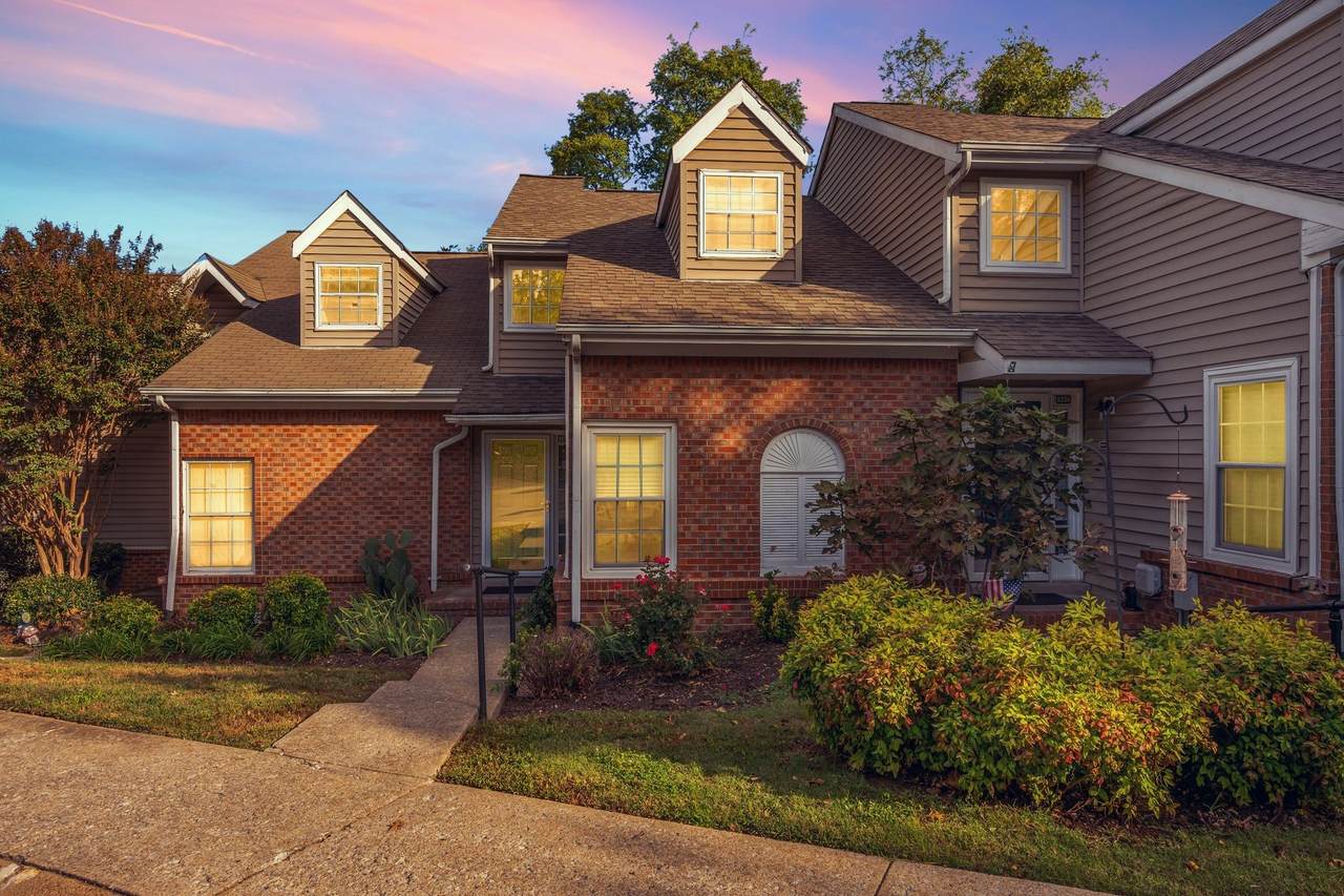 5236 Village Way - Photo 1