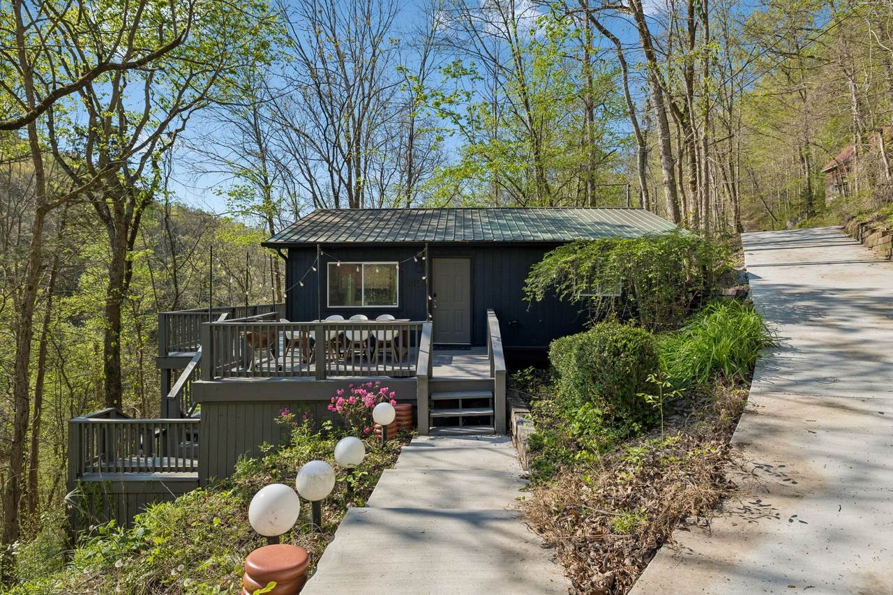 1407 Lakeside Dr - Photo 1