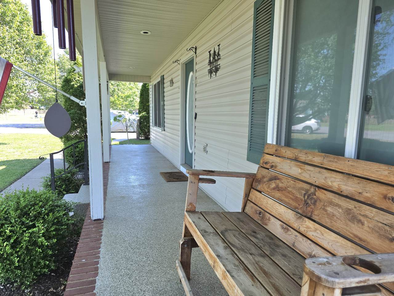 https://bt-photos.global.ssl.fastly.net/nashville/1280_boomver_1_RTC3170978-1.jpg