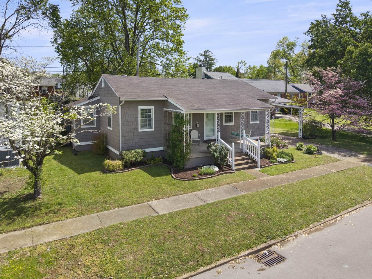 1103 Cleves St - Photo 1