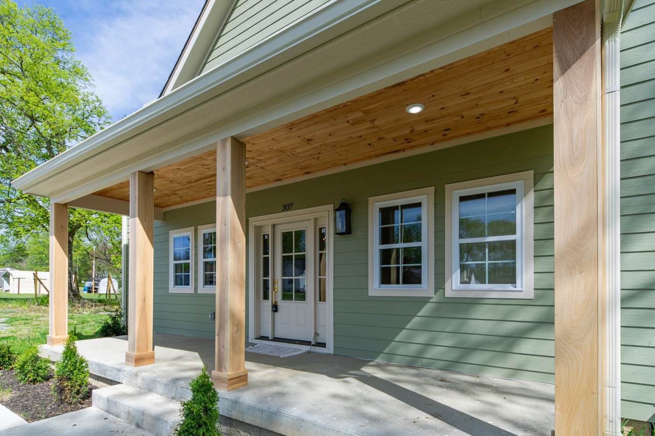 307 Front View St - Photo 1