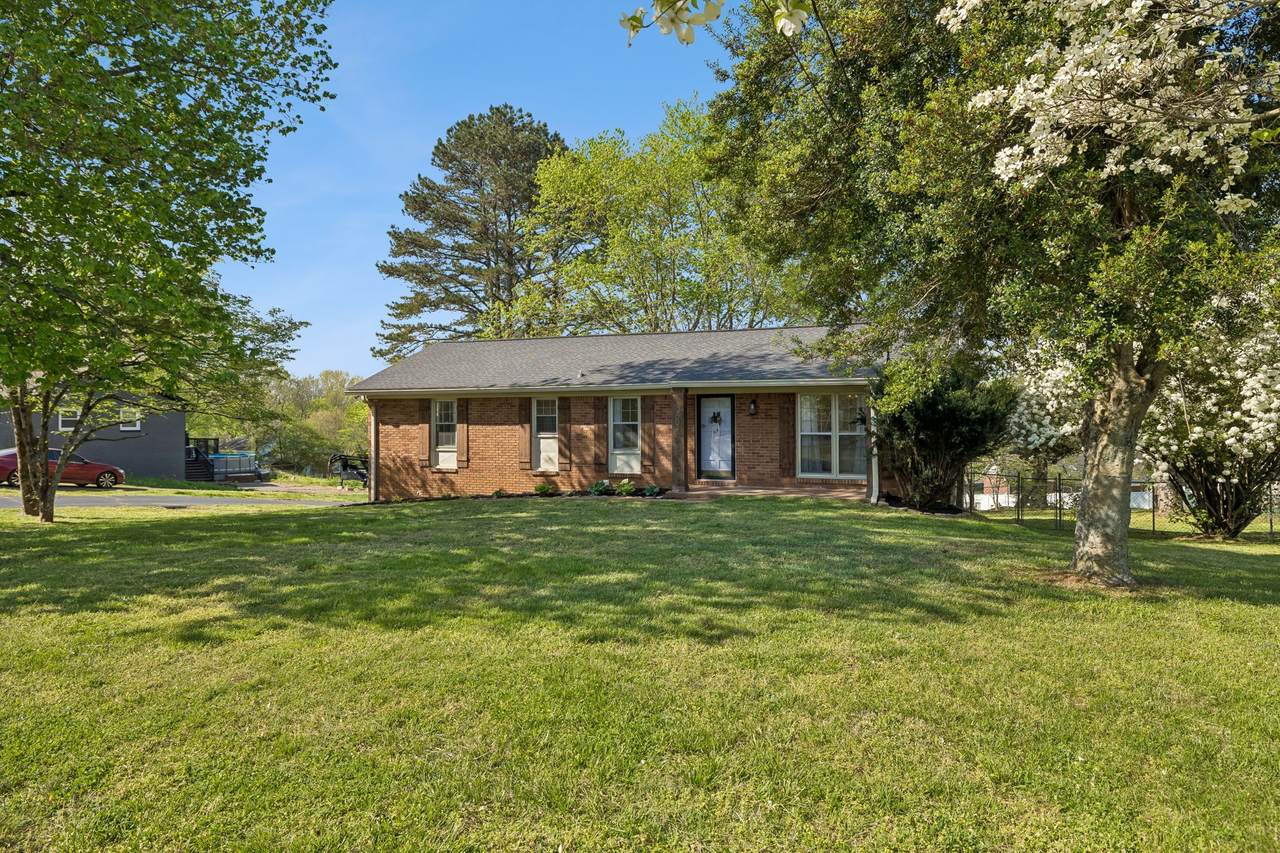 https://bt-photos.global.ssl.fastly.net/nashville/1280_boomver_1_RTC3171128-1.jpg